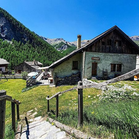 Auberge L'Estoilies Saint-Vérand Esterno foto
