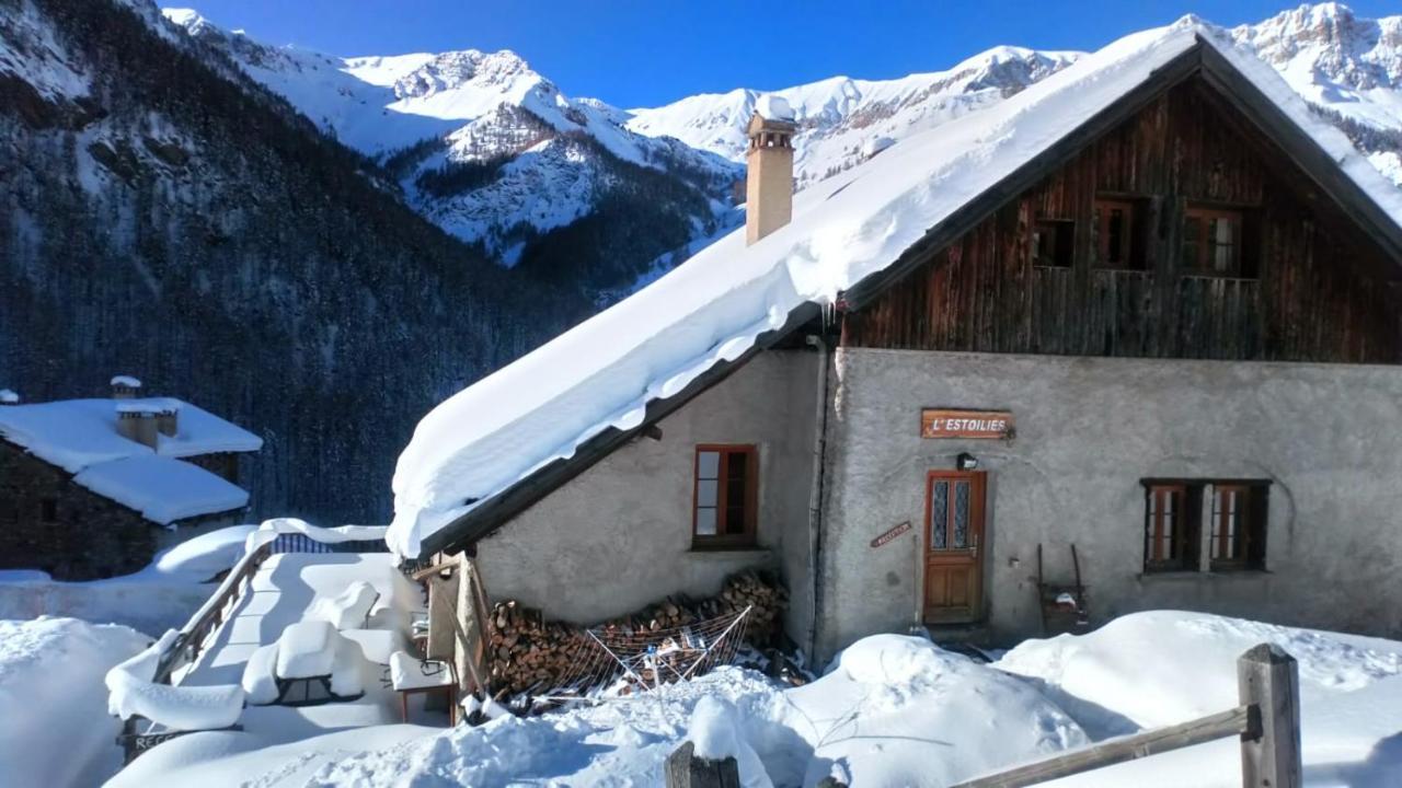 Auberge L'Estoilies Saint-Vérand Esterno foto
