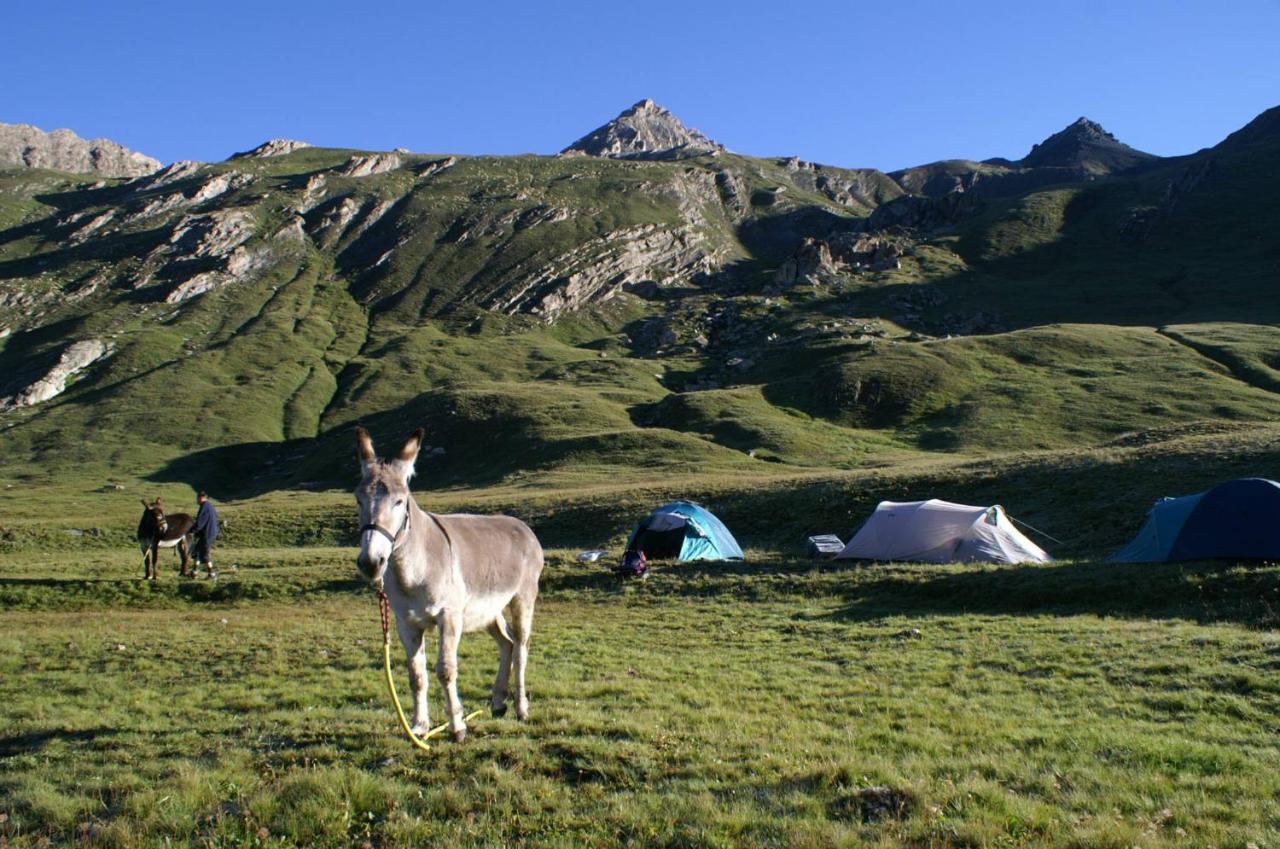 Auberge L'Estoilies Saint-Vérand Esterno foto