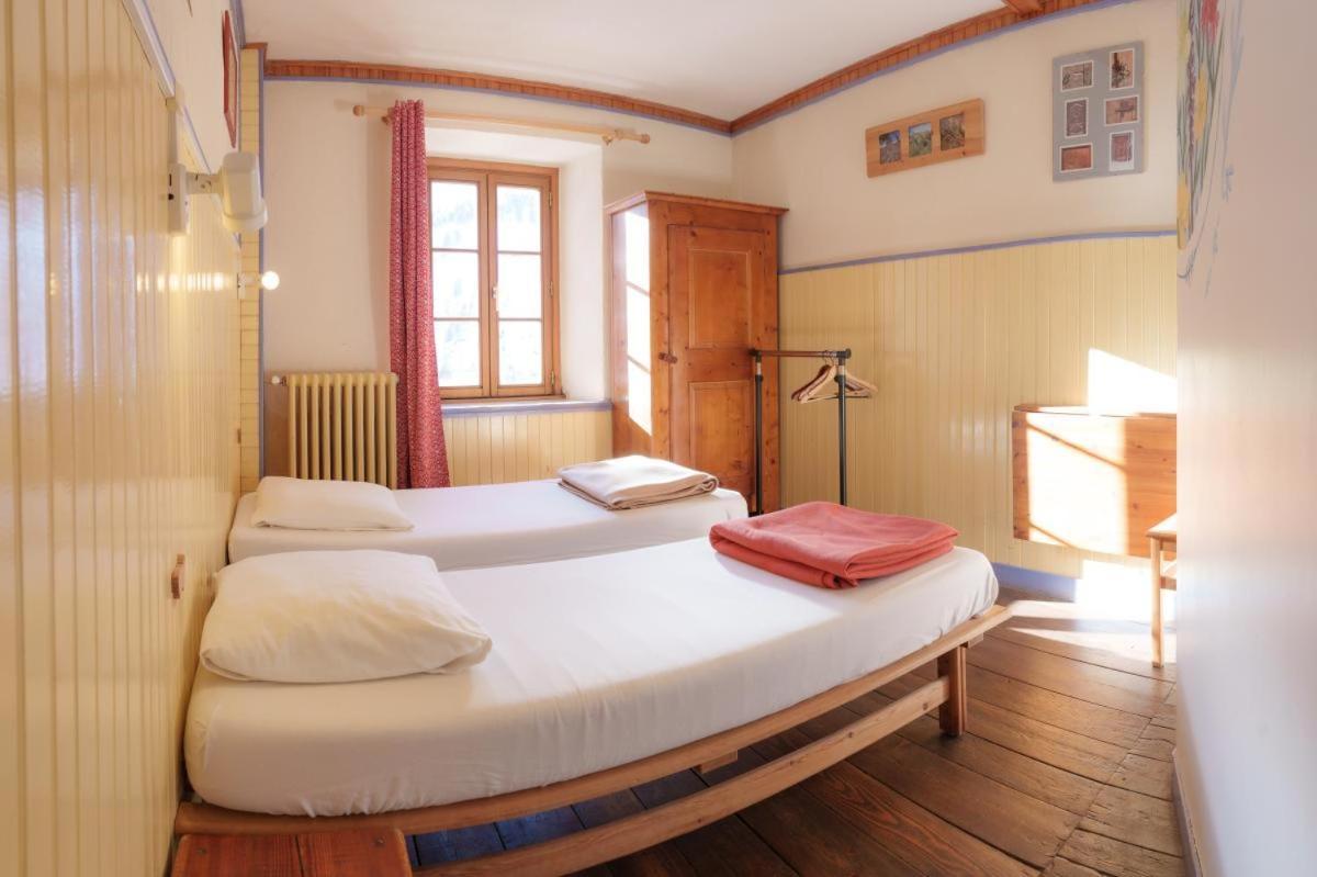 Auberge L'Estoilies Saint-Vérand Esterno foto