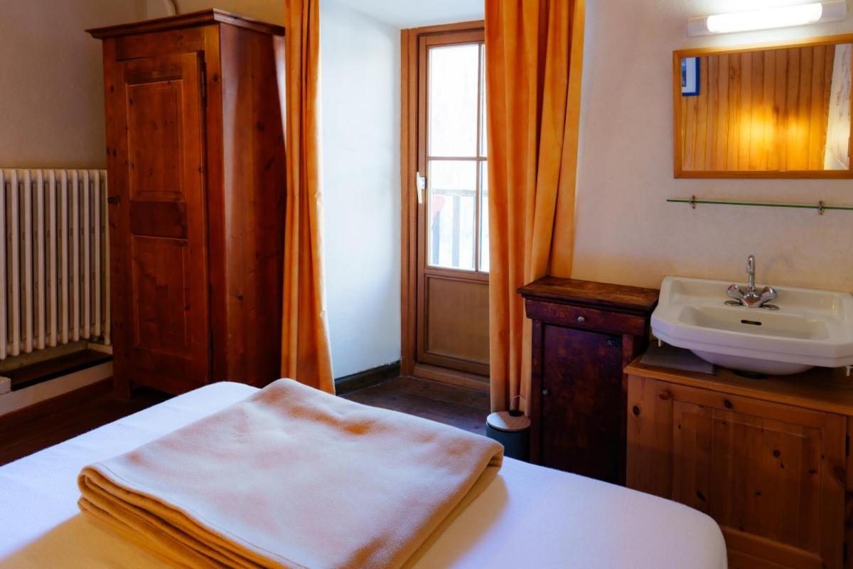 Auberge L'Estoilies Saint-Vérand Esterno foto