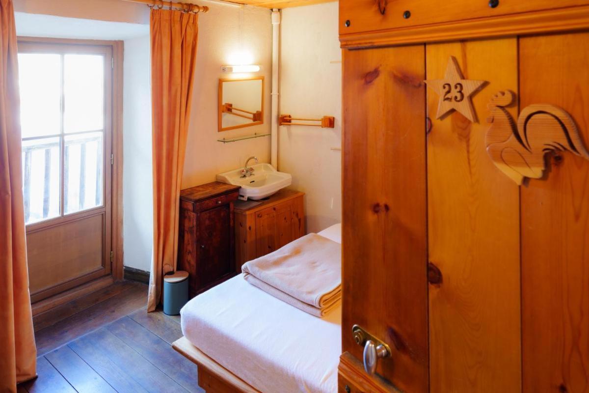 Auberge L'Estoilies Saint-Vérand Esterno foto